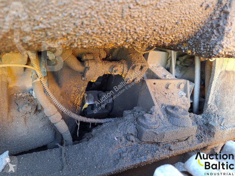 مُحمّلة Komatsu 1