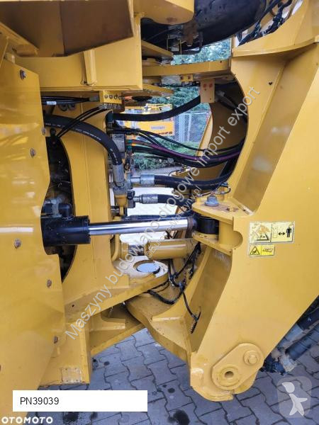 Chargeuse Caterpillar 982M