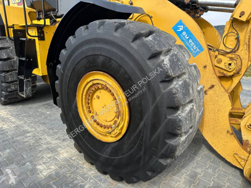 Nakladač Caterpillar 980