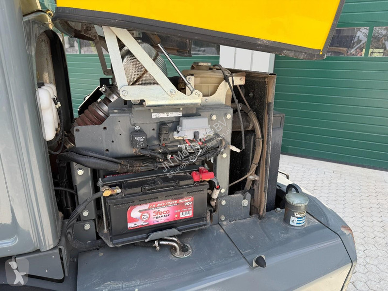 Nakladač Wacker Neuson WL 54 LOW HOURS