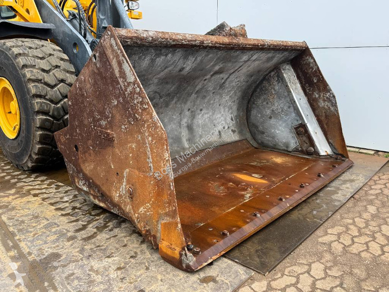 مُحمّلة Volvo L150H - High-tip Bucket / Backup...
