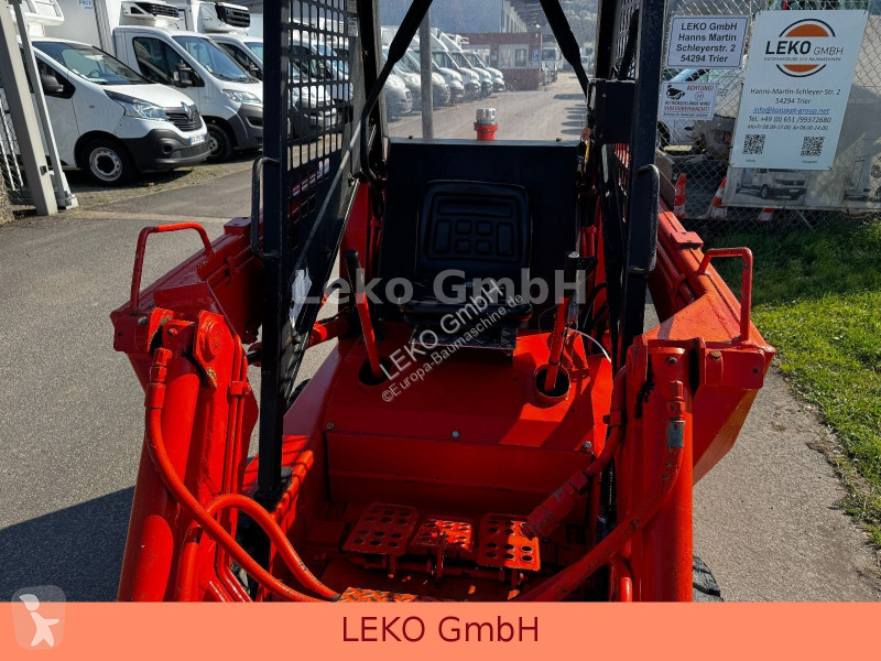 Nakladač Gehl 360 Radlader