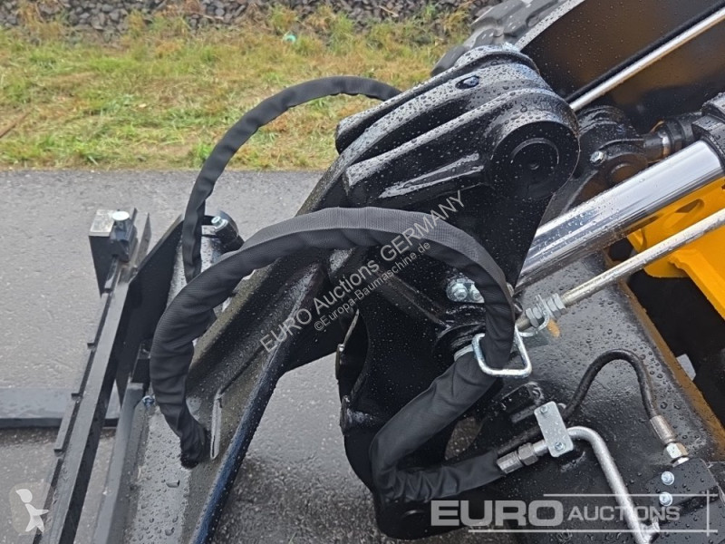Shovel JCB 409