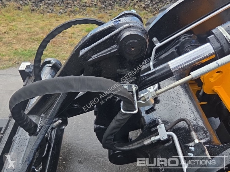 Shovel JCB 409
