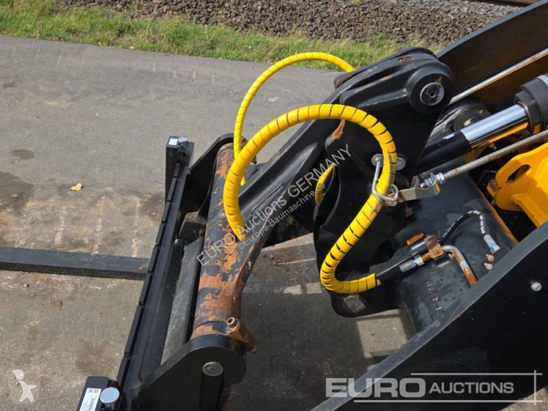 Товарач JCB 409