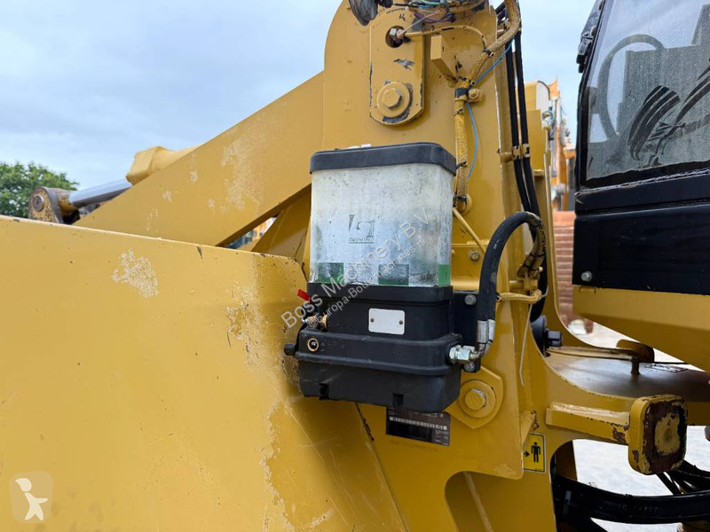 Nakladač Caterpillar 938G - Automatic Greasing...