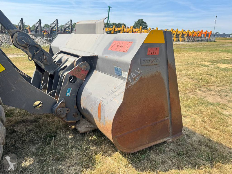 Nakladač Volvo L220H - Automatic Greasing /...