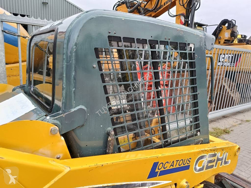 Nakladač Gehl 3840 schranklader bobcat skidsteer