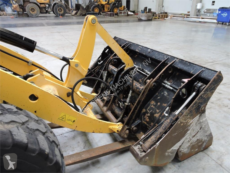 Nakladač Yanmar V80 + Fork