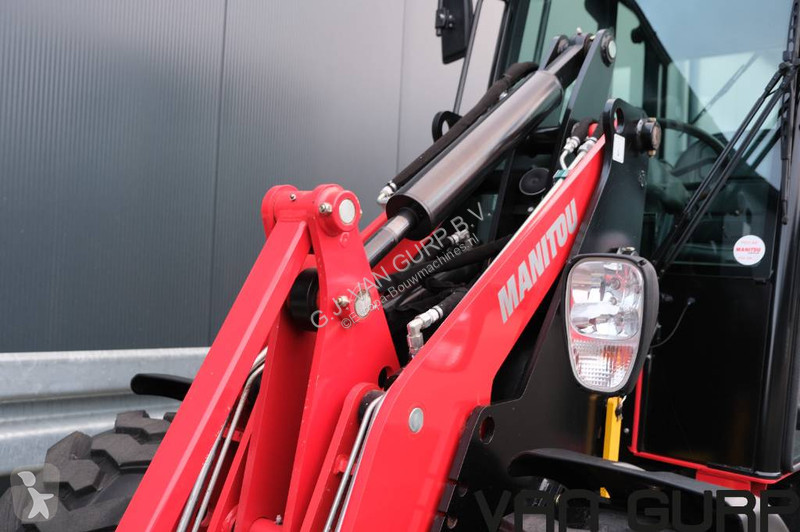 Nakladač Manitou MLA3-35H
