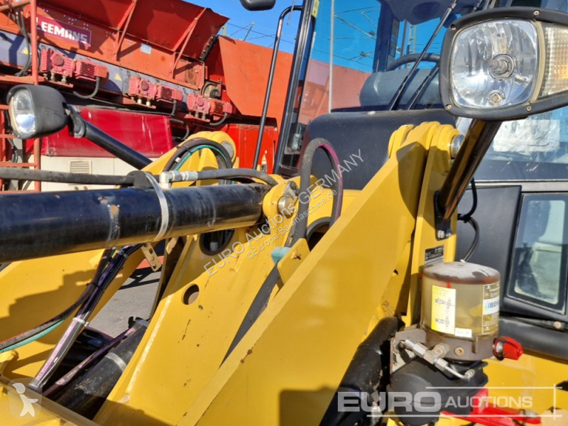 Chargeuse Caterpillar 908M