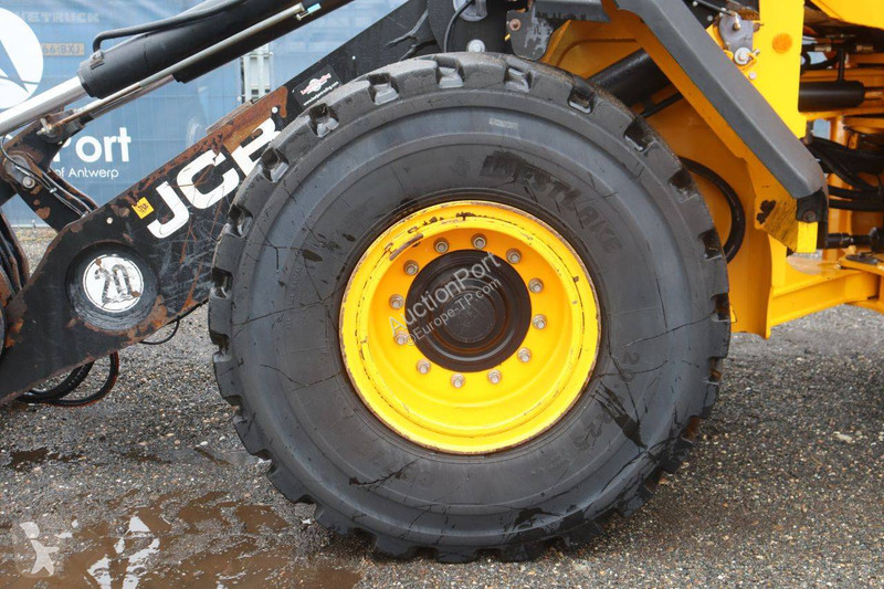 Pala cargadora JCB 437WHT T4F