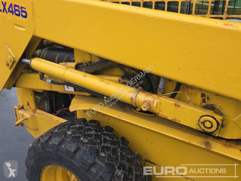 Shovel New Holland LX465