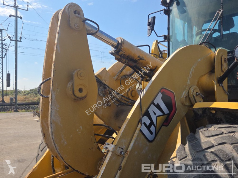 Товарач Caterpillar