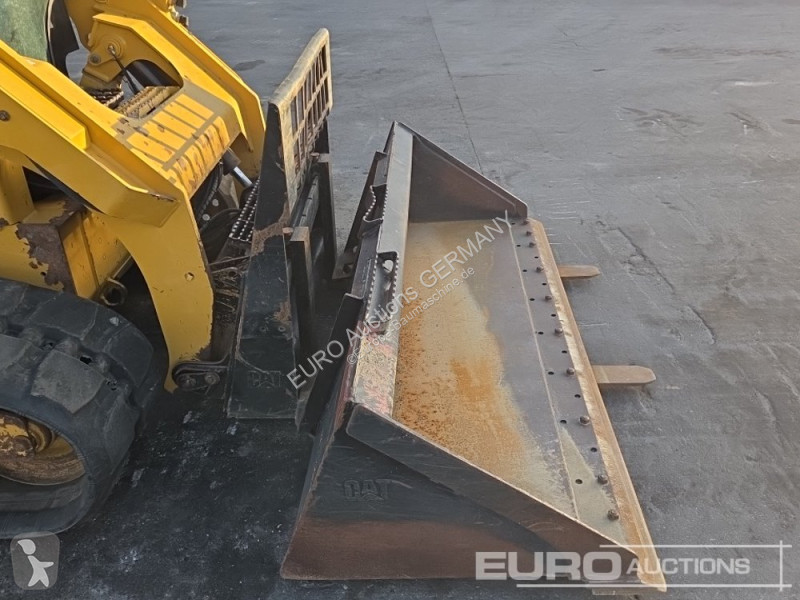 Фронтальный погрузчик Caterpillar 289D3