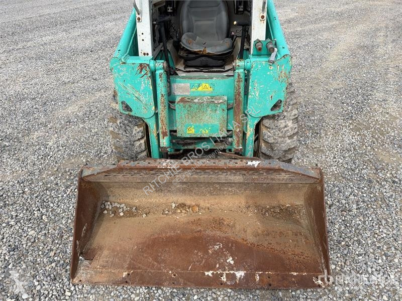 Chargeuse IHI 2041 Skid Steer Loader