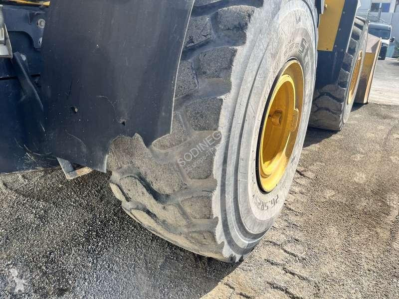 Lastare Komatsu
