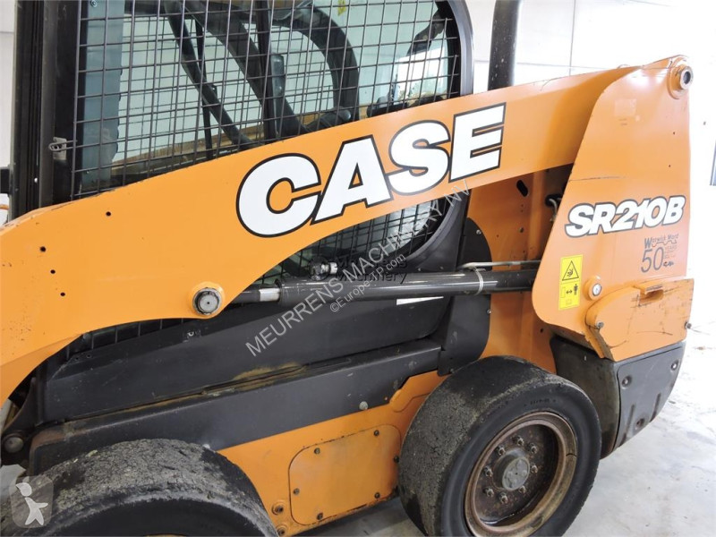 Chargeuse Case SR210 B
