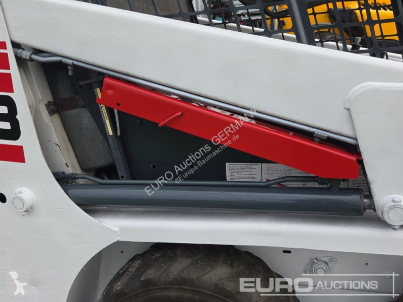 Chargeuse Bobcat 553