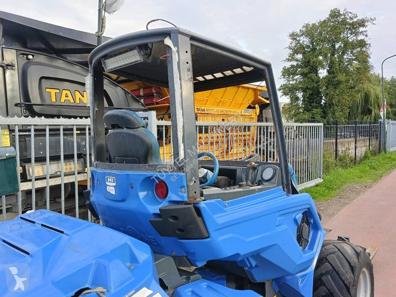 Chargeuse MultiOne 10.8DT minishovel 2140 kg...