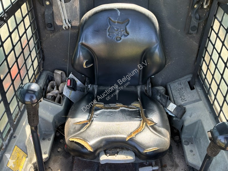 Pá carregadora Bobcat S590