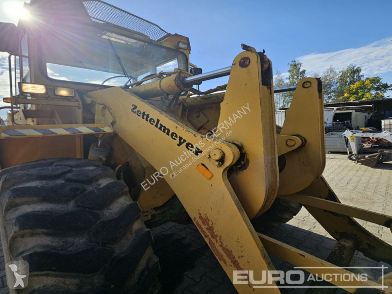 Chargeuse Zettelmeyer ZL2001
