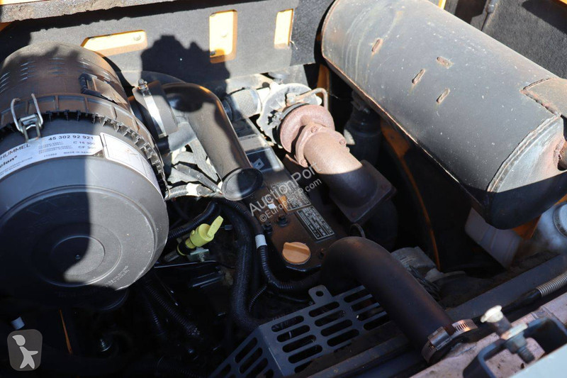 Chargeuse Mustang Turbo