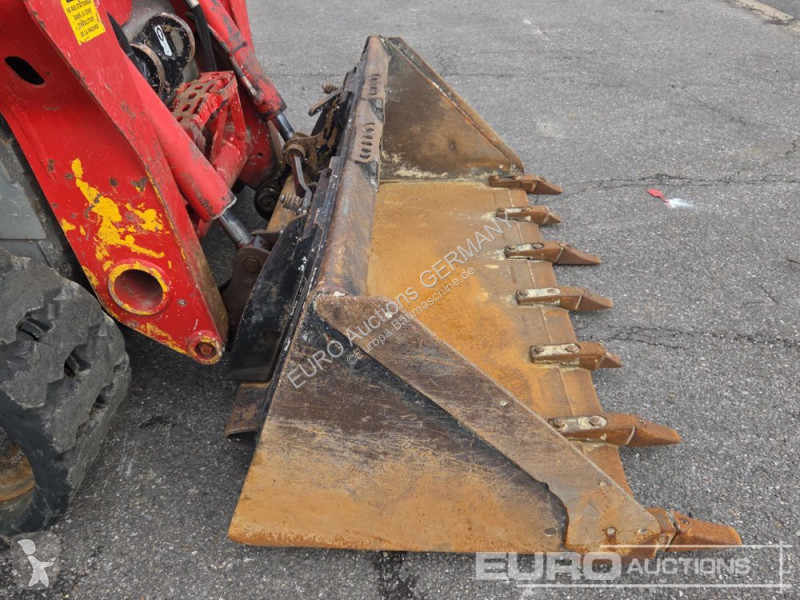 Товарач Bobcat T590