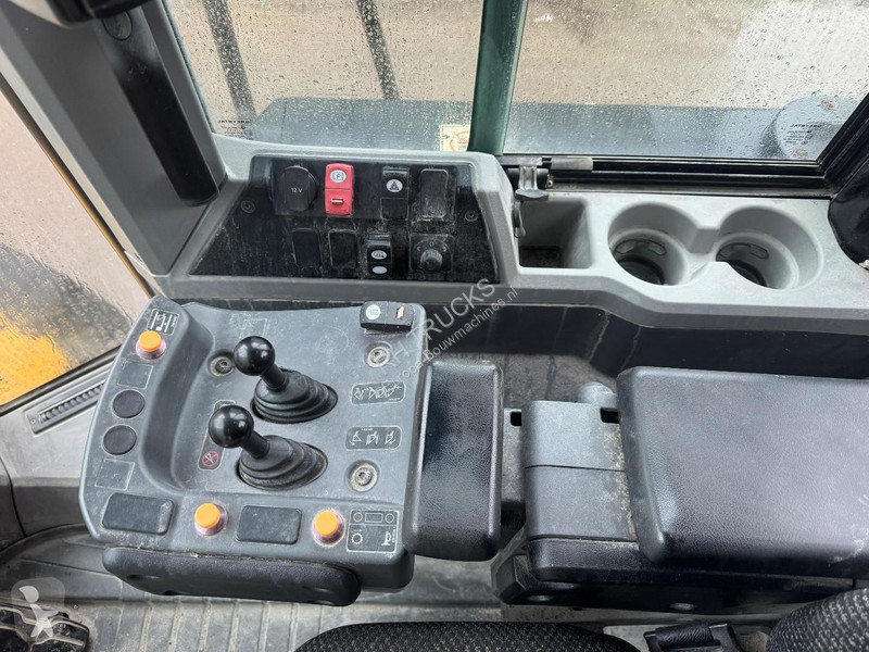 مُحمّلة Caterpillar 966M 4X4 WHEEL LOADER -...