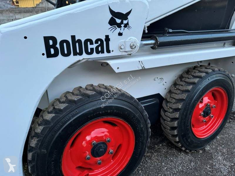 Shovel Bobcat