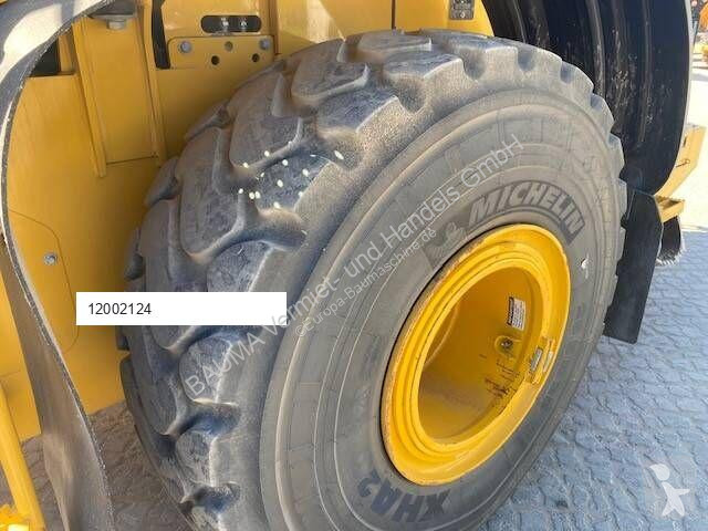 Pala cargadora John Deere 744 P MIETE / RENTAL...
