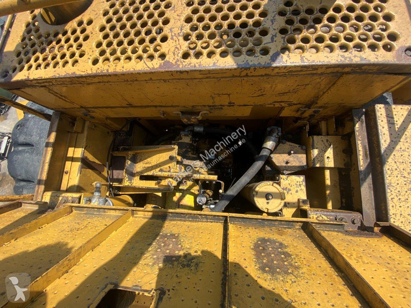 Shovel Caterpillar NVT