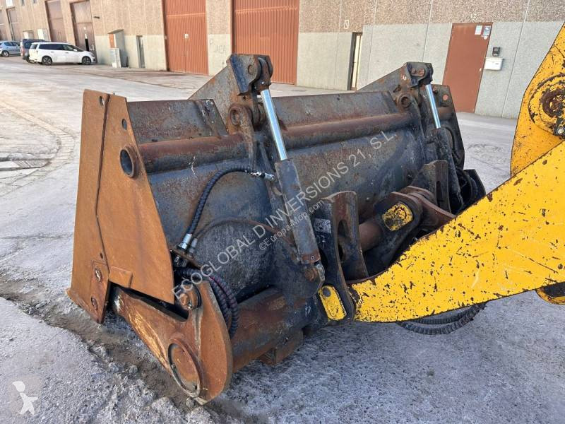 Pala Komatsu 8EO