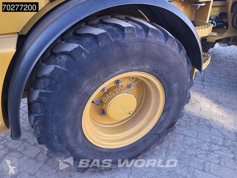 Shovel Caterpillar M EPA