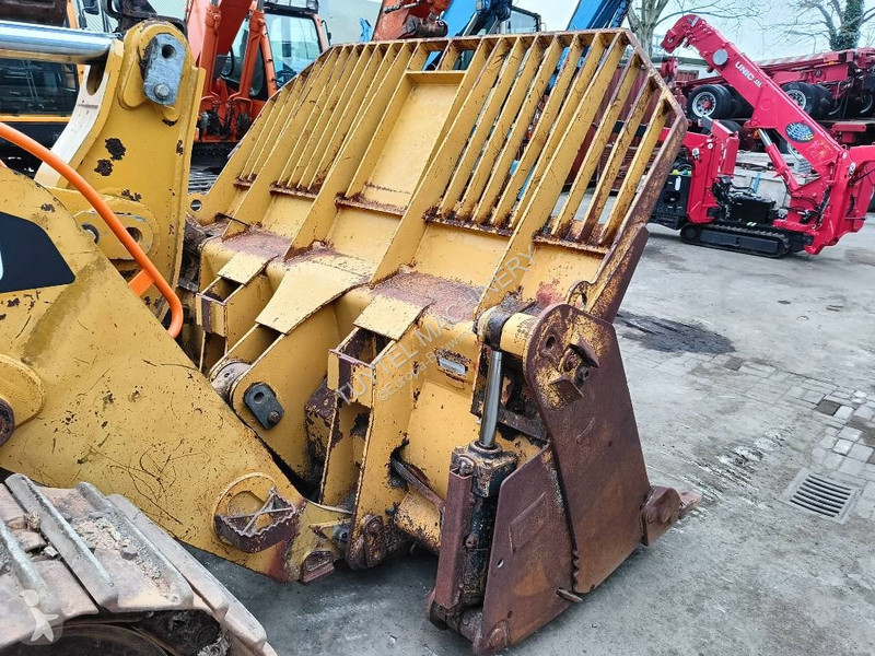 Shovel Caterpillar crawler loader tracked...