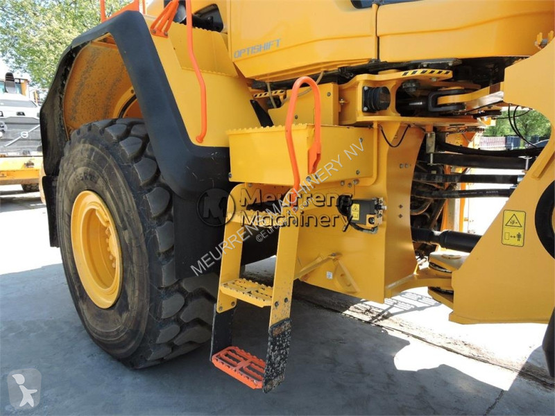 Nakladač Volvo L150H