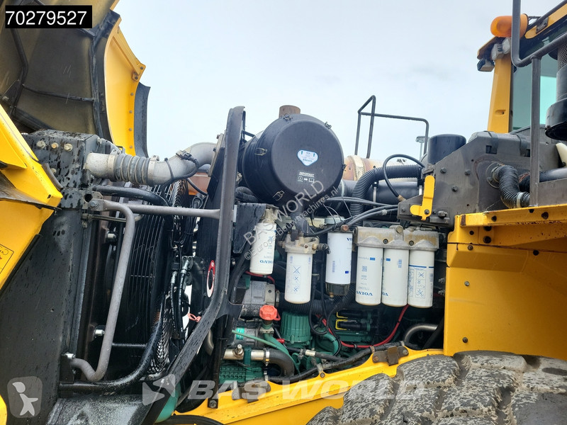 Nakladač Volvo L250 CDC