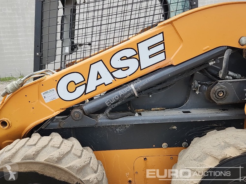 مُحمّلة Case SV340