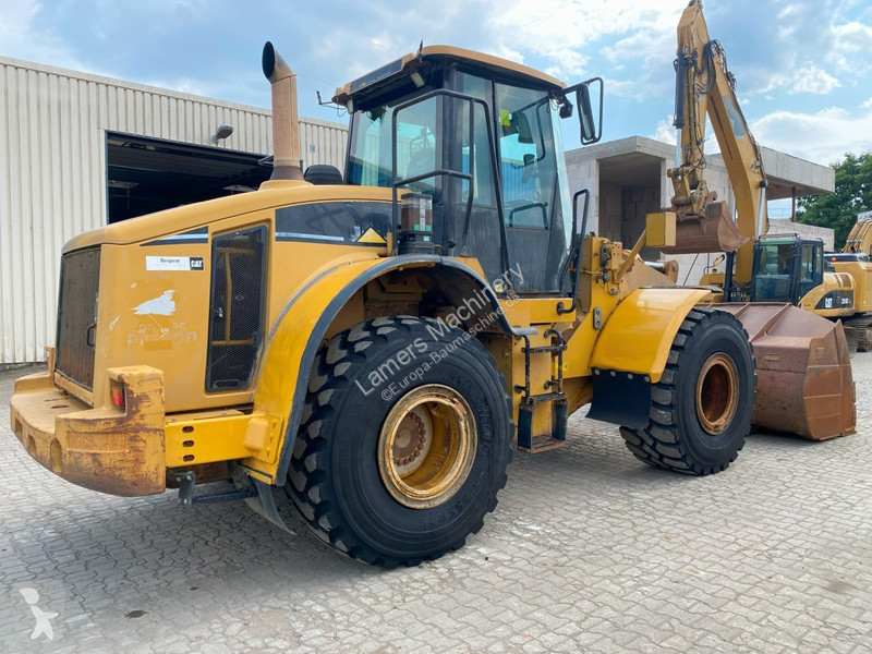Shovel Caterpillar NVT