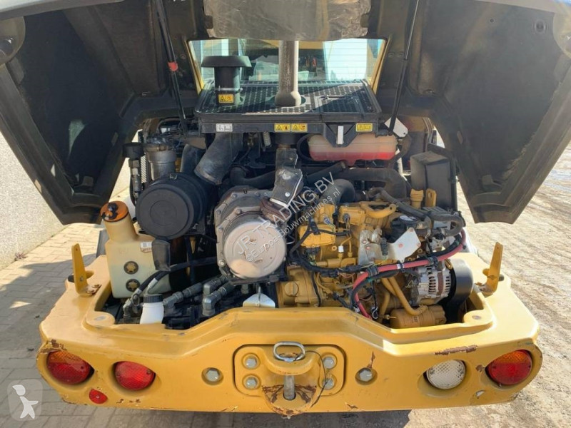 Shovel Caterpillar 906