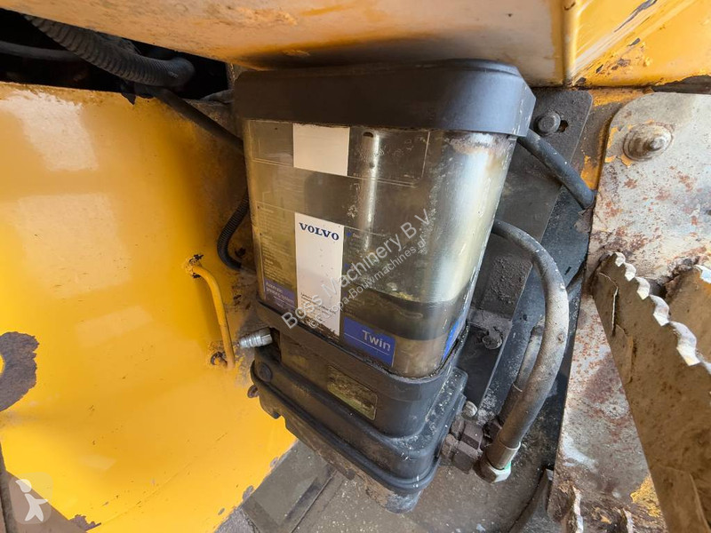 Shovel Volvo - 3rd Function / Quick Coupler /...
