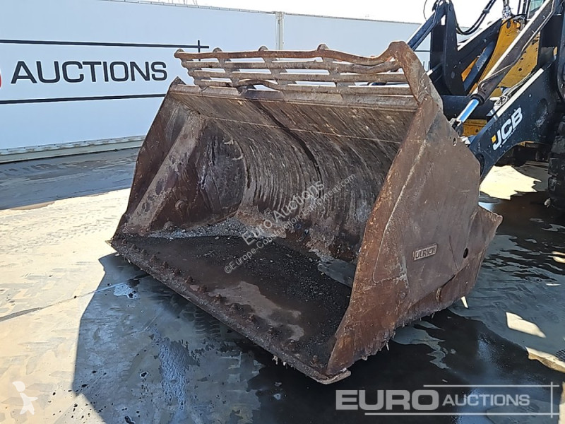 Nakladač JCB 437HT