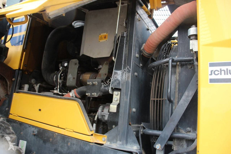 مُحمّلة Komatsu -7