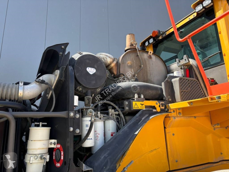 Shovel Volvo L 220 H (CDC+ Co pilot)