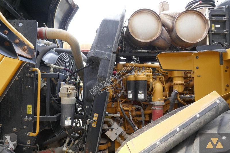 Nakladač Caterpillar 980M