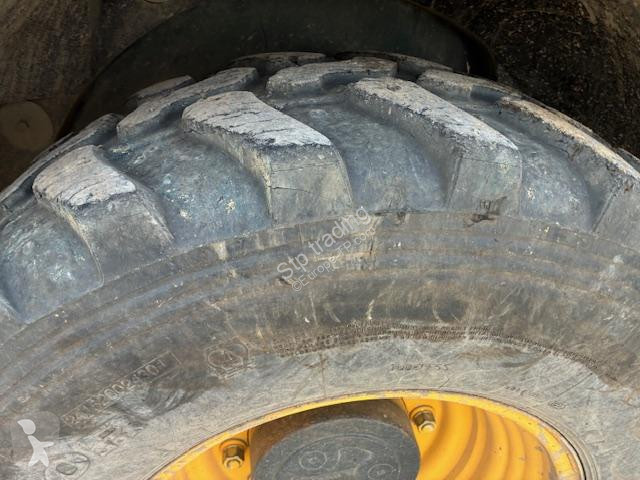 Nakladač Komatsu