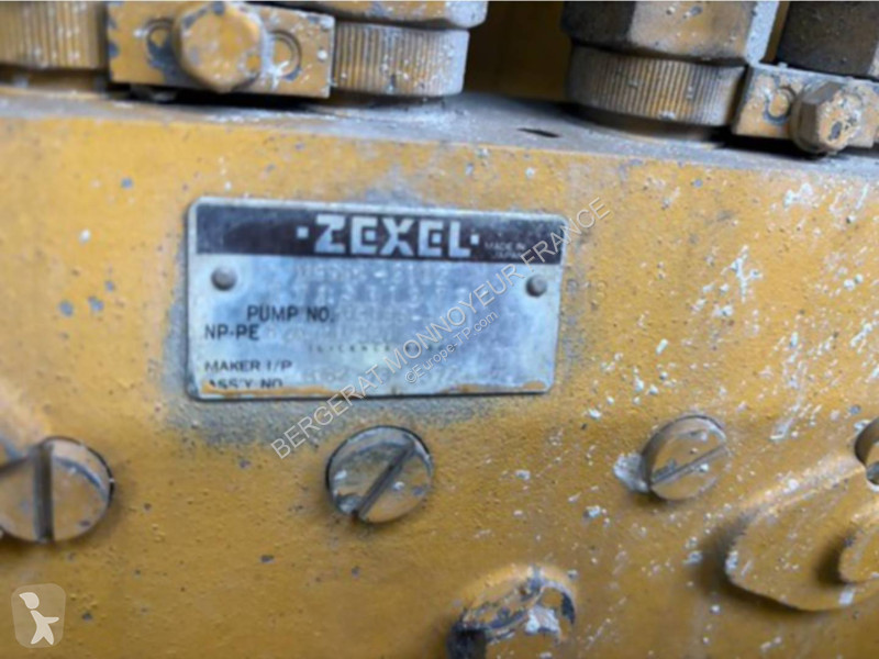 Товарач Komatsu WA700