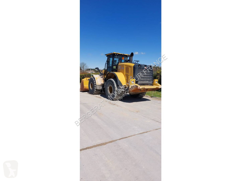Nakladač Caterpillar 972M XE