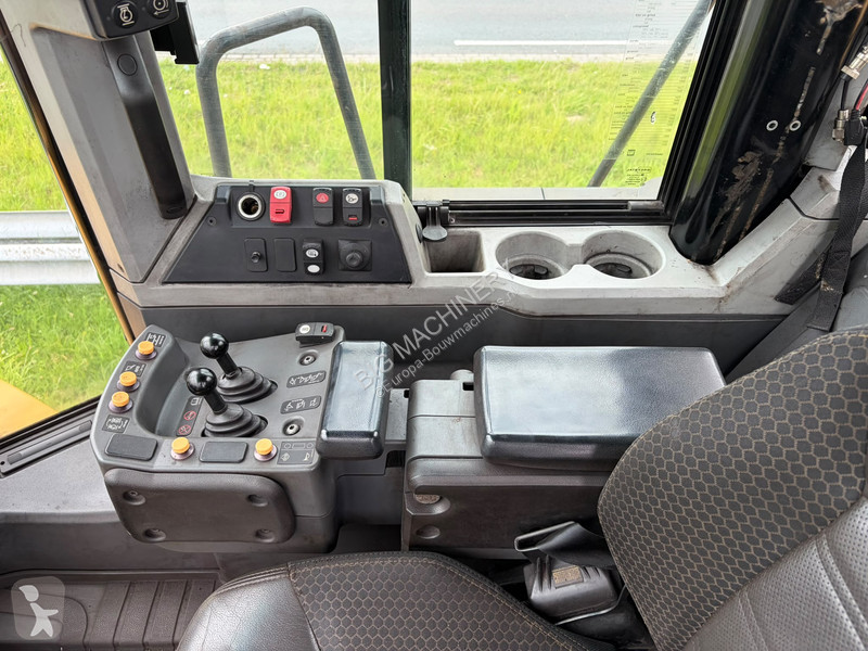 Nakladač Caterpillar 972M XE (TXX-54-D)