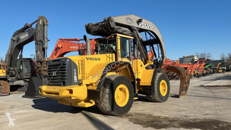 Nakladač Volvo HL